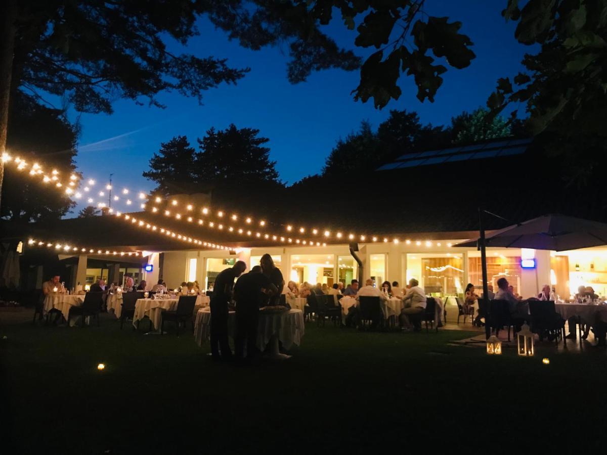 Golf Hotel La Pinetina Appiano Gentile Exterior foto